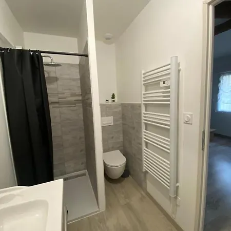 Lejlighed Agreable Maison Dans Petit Village Calme